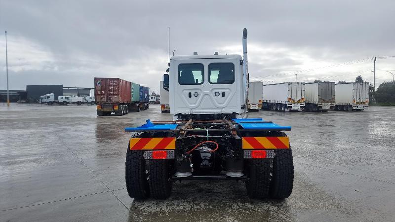 2024 Freightliner Cascadia 126 Tipper 