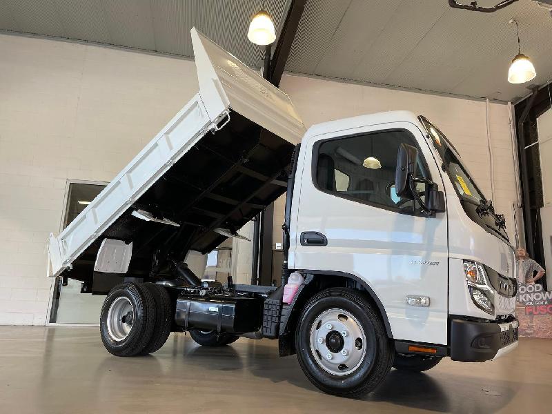 2024 Fuso CANTER 615 