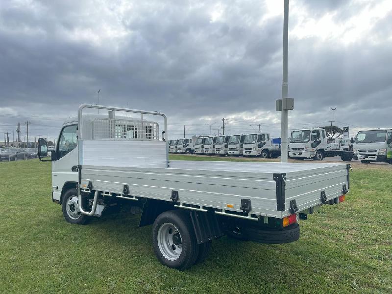 2024 Fuso Canter 515 