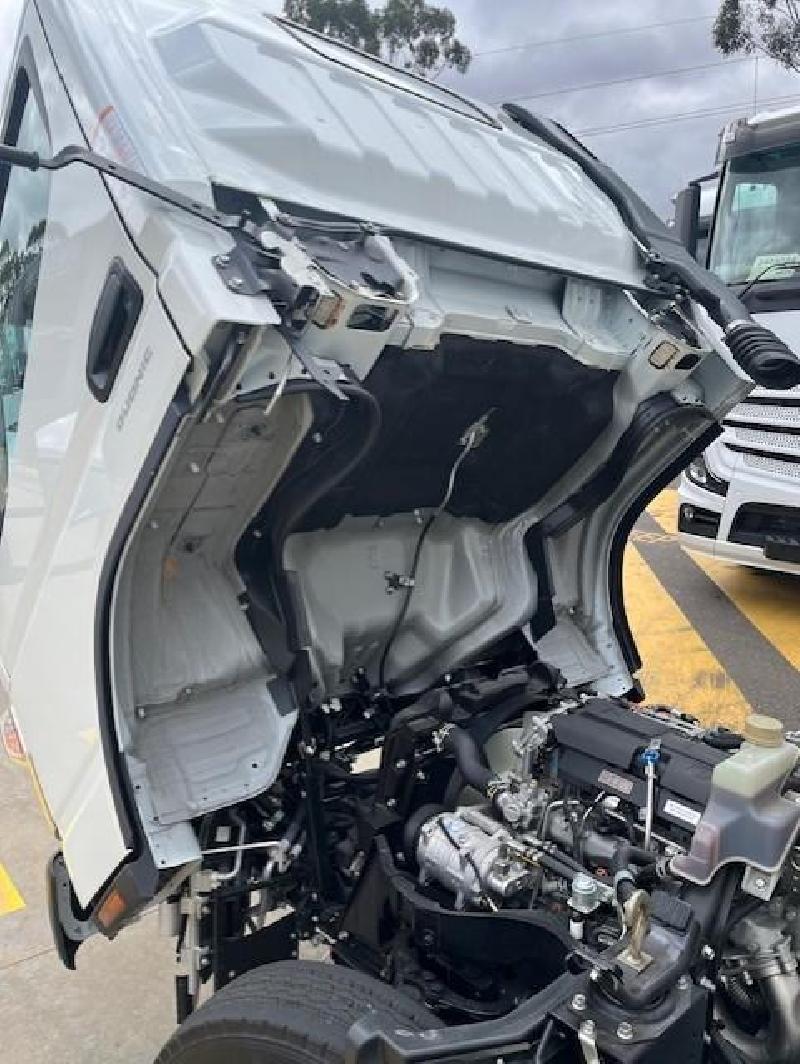 2024 Fuso CANTER 515 