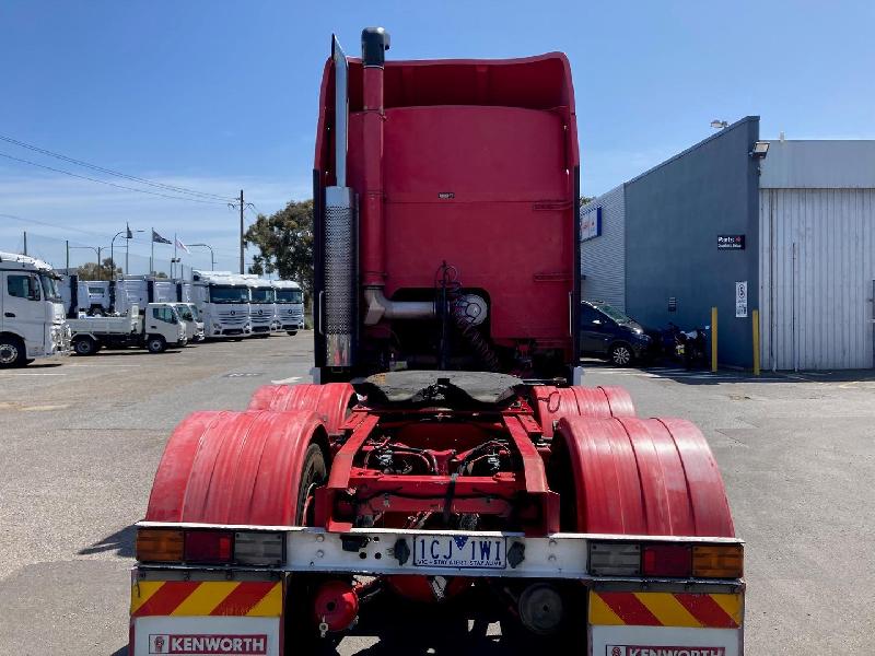 2002 Kenworth K104 Aerodyne 