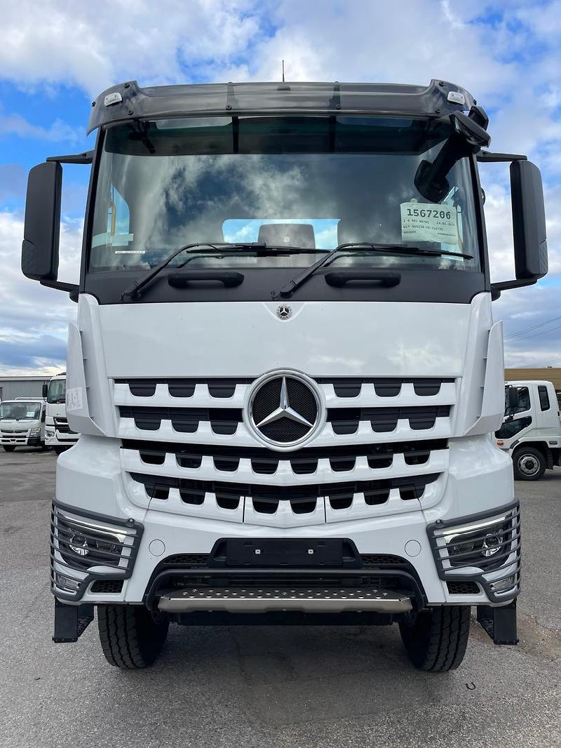 2024 Mercedes-Benz Arocs 4446 