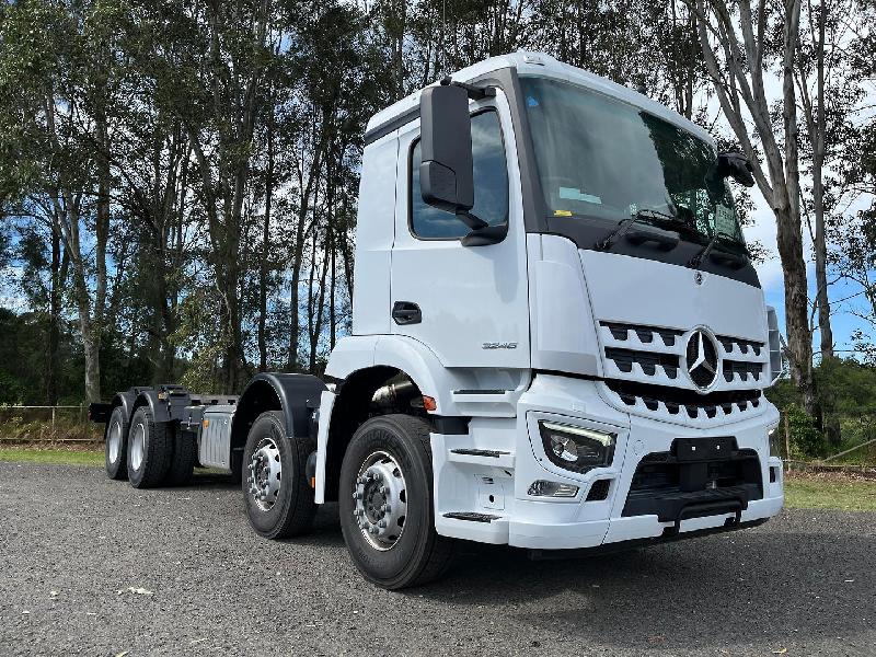 2024 Mercedes-Benz Arocs 3246