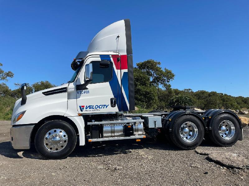 2023 Freightliner Cascadia 126 