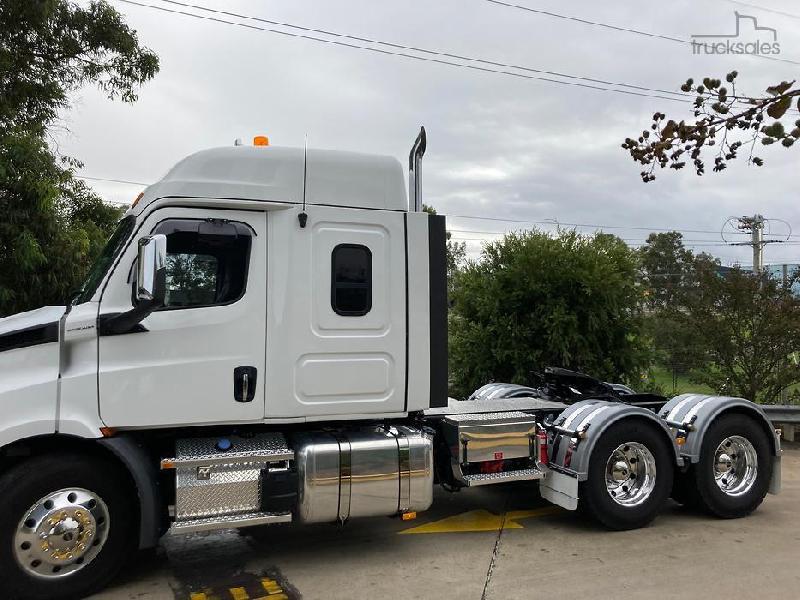 2023 Freightliner Cascadia 116 