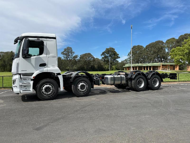 2024 Mercedes-Benz Arocs 3246 