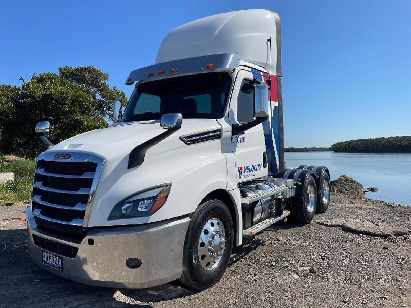 2023 Freightliner Cascadia 126 