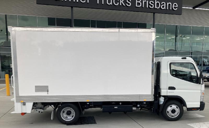 2023 Fuso Canter 515 