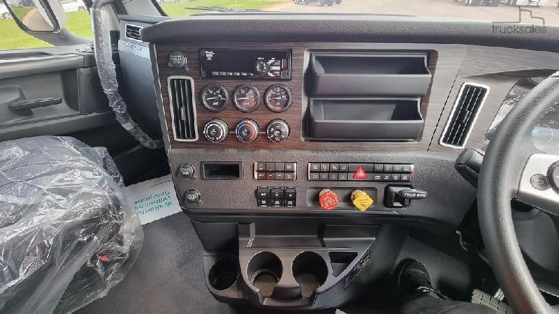 2024 Freightliner Cascadia 116 Tipper 