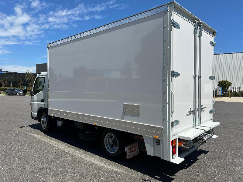 2023 Fuso Canter 515 