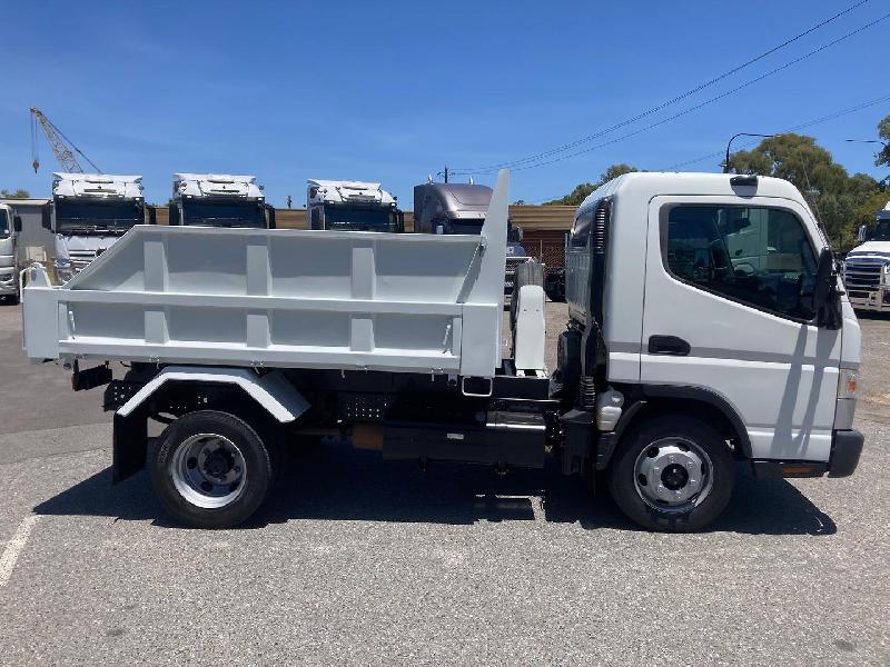 2017 Fuso Canter 715 Wide 715 