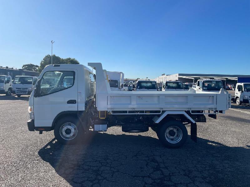 2024 Fuso Canter 815 