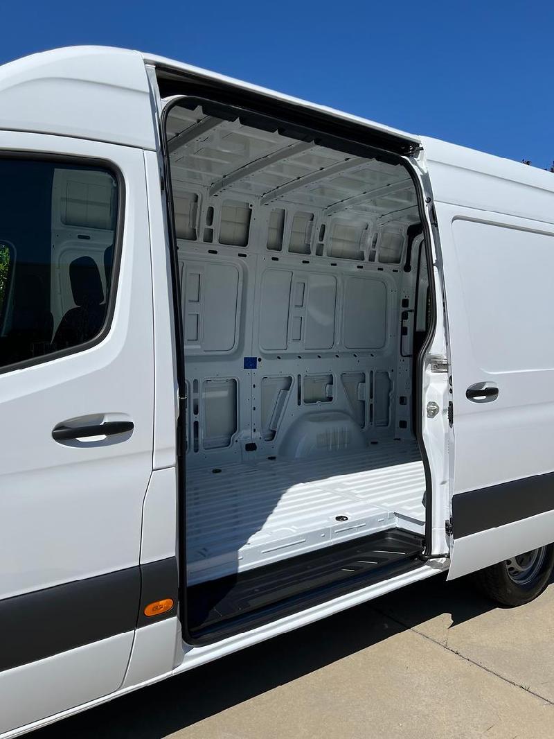 2024 Mercedes-Benz Sprinter 311CDI Medium Wheelbase Auto RWD 