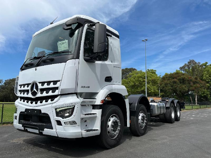 2024 Mercedes-Benz Arocs 3246 