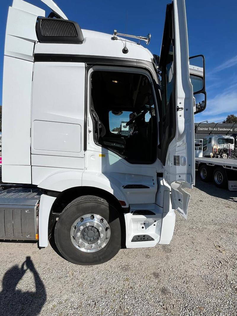 2023 Mercedes-Benz Actros 2663 