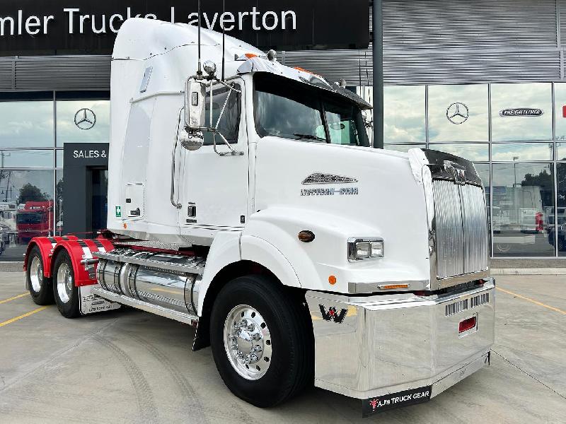 2018 Western Star 5800 Series 5864SS