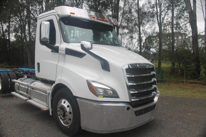 2022 Freightliner Cascadia 116 