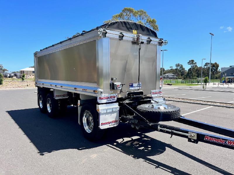 2023 Freightliner Cascadia 116 Tipper 