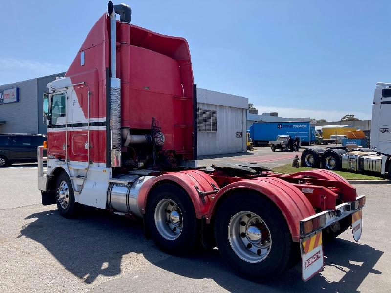 2002 Kenworth K104 Aerodyne 