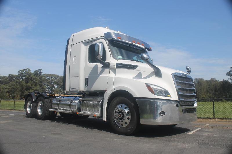 2024 Freightliner Cascadia 126 