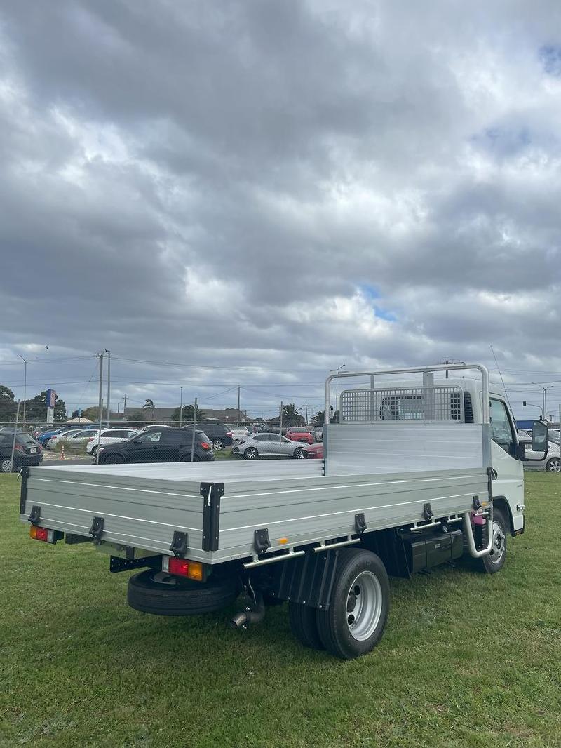 2024 Fuso Canter 515 