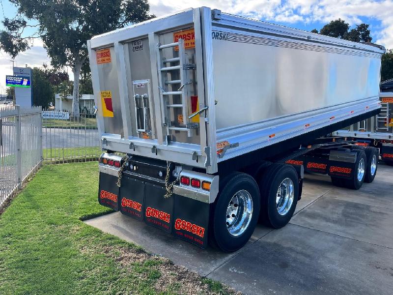 2024 Freightliner Cascadia 126 