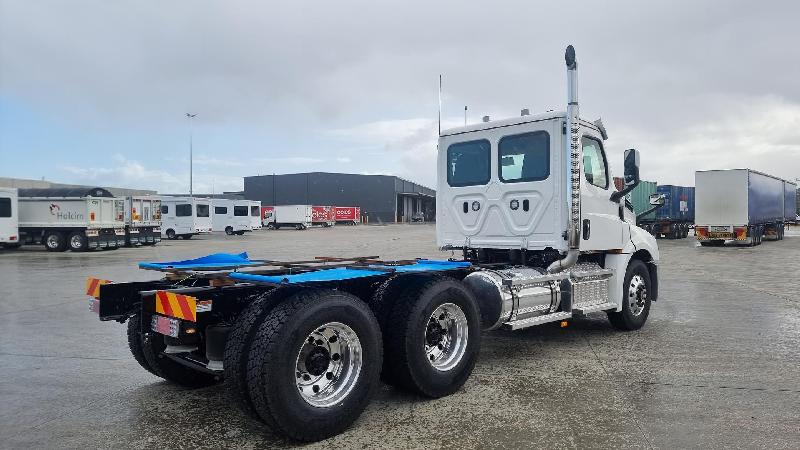 2024 Freightliner Cascadia 126 Tipper 