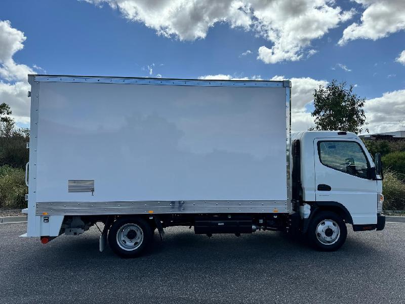 2024 Fuso Canter 515 