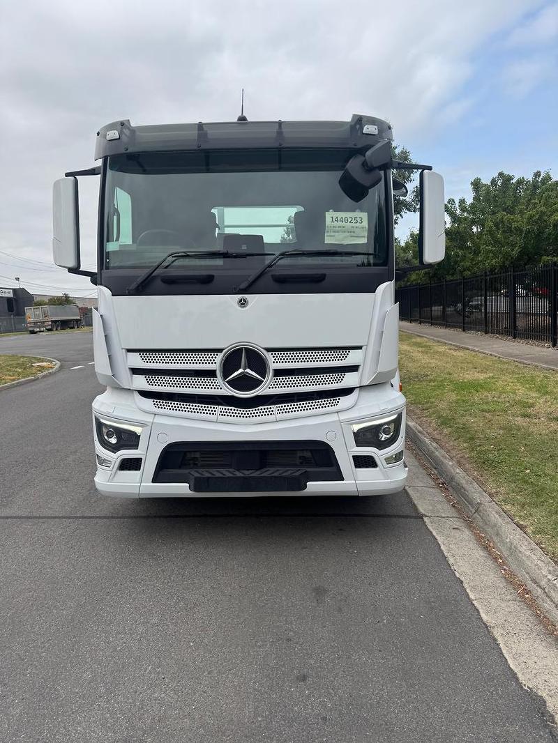 Velocity Truck Centres Australia