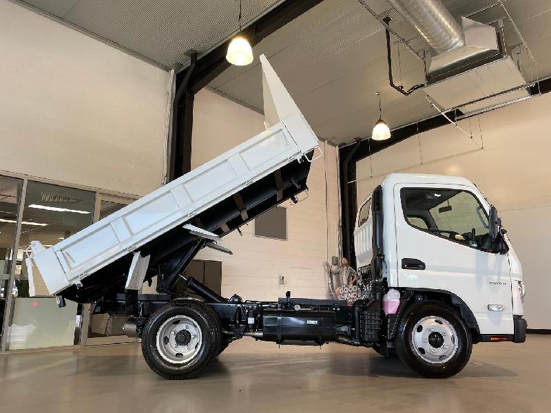 2024 Fuso CANTER 615 