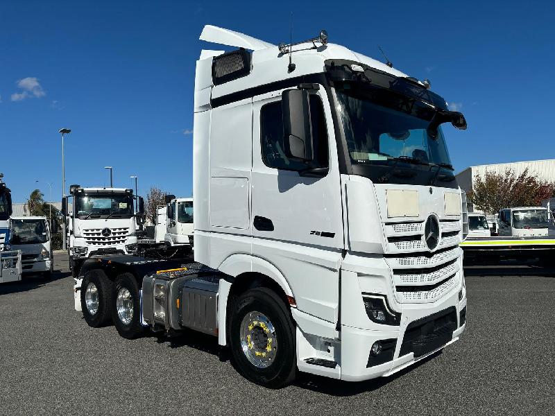 2023 Mercedes-Benz Actros 2658