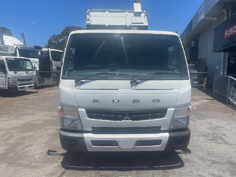 2017 Fuso Canter 815 