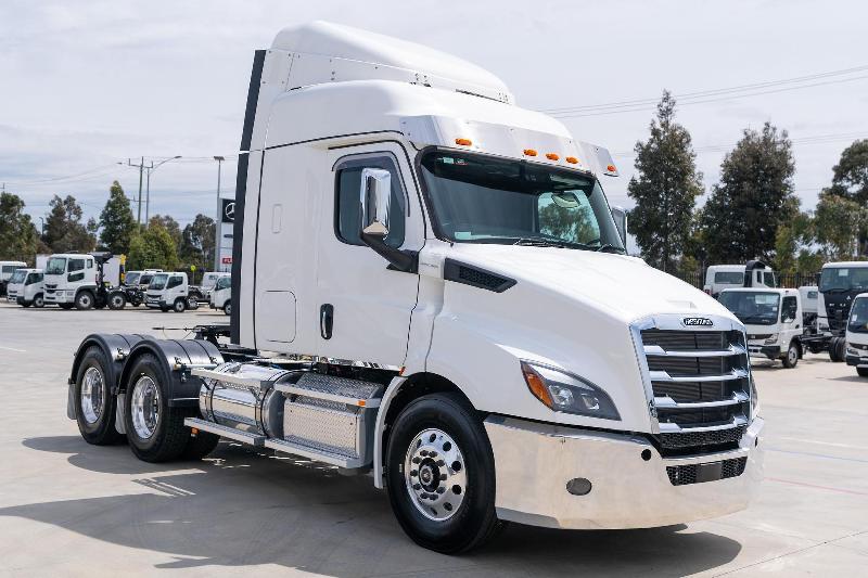 2023 Freightliner Cascadia 116