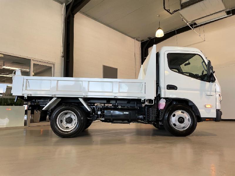 2024 Fuso CANTER 615 