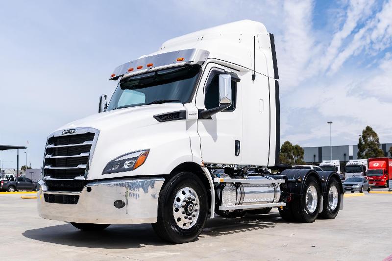 2023 Freightliner Cascadia 116 