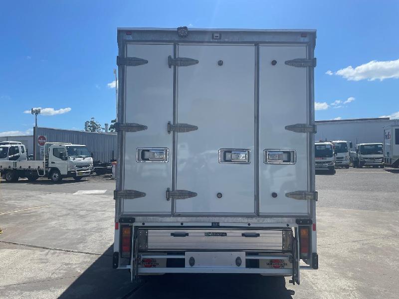 2021 Fuso CANTER 515 