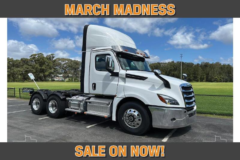 2023 Freightliner Cascadia 126 