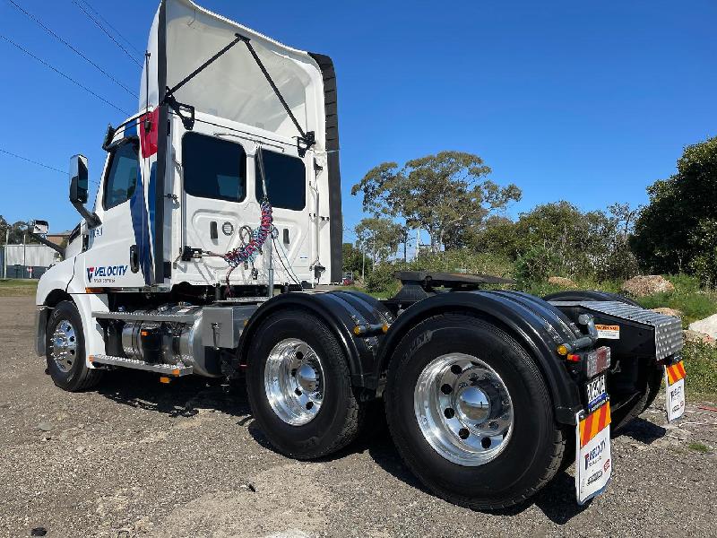 2023 Freightliner Cascadia 126 