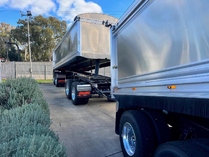 2024 Freightliner Cascadia 126 