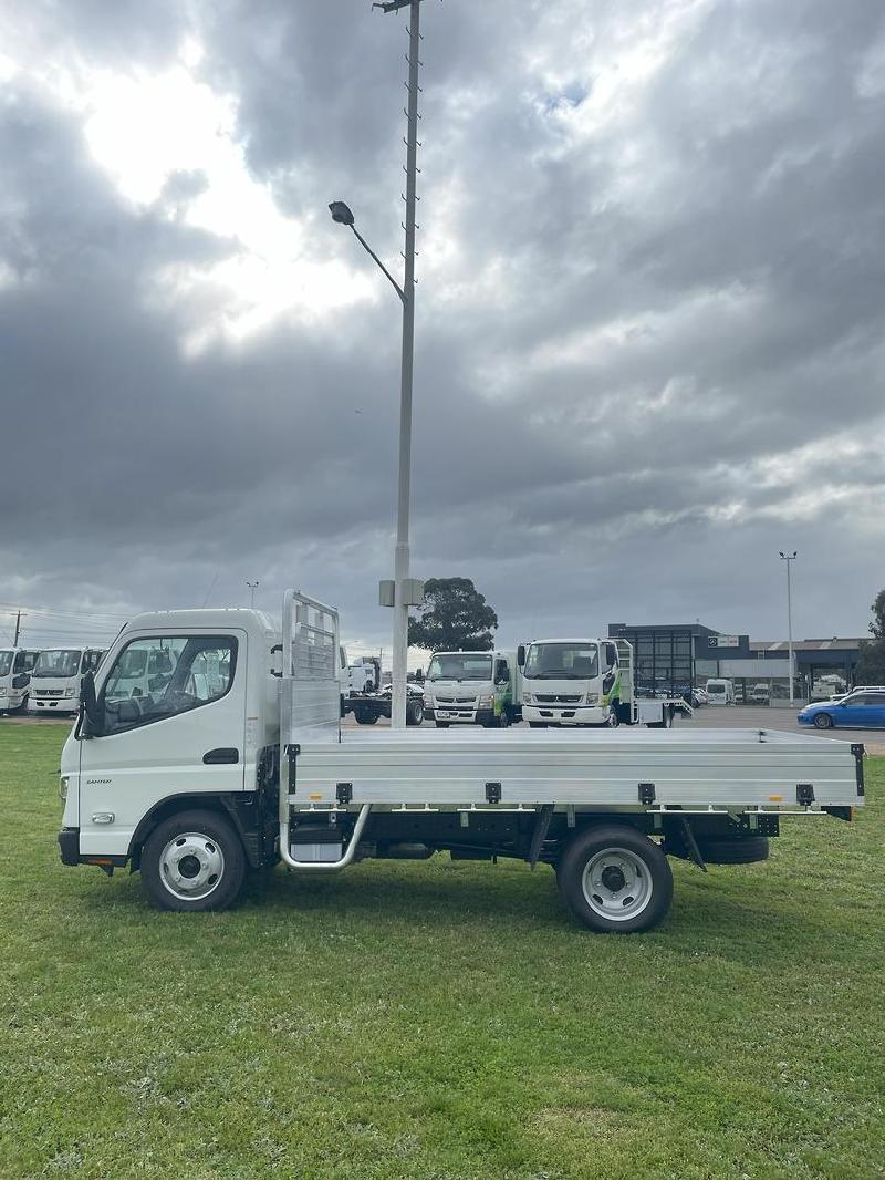 2024 Fuso Canter 515 