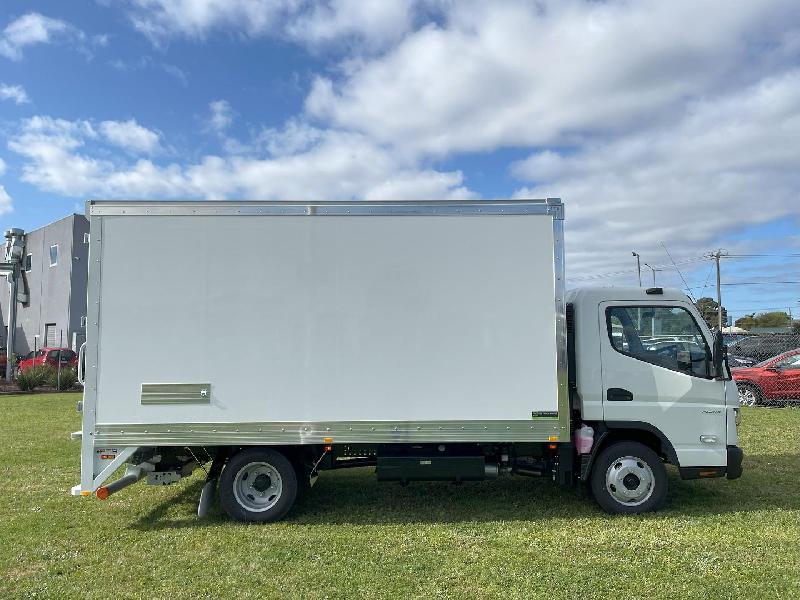 2024 Fuso Canter 515 