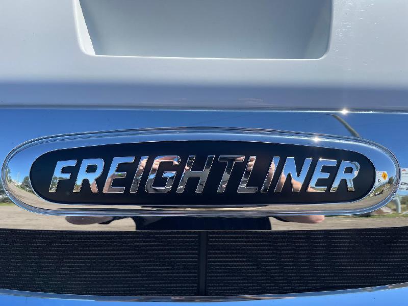 2023 Freightliner Cascadia 126 