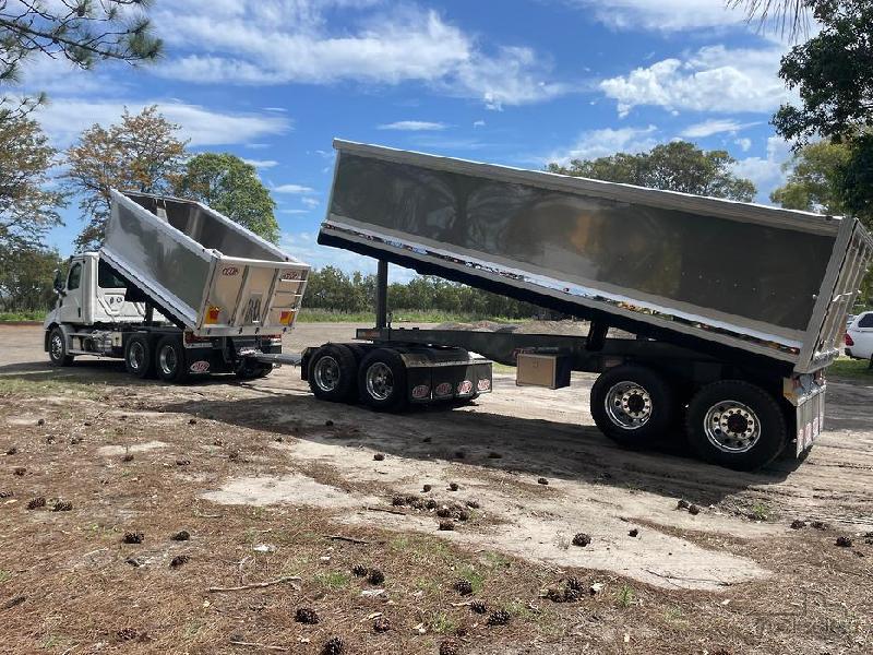 2023 Freightliner Cascadia 116 Tipper 