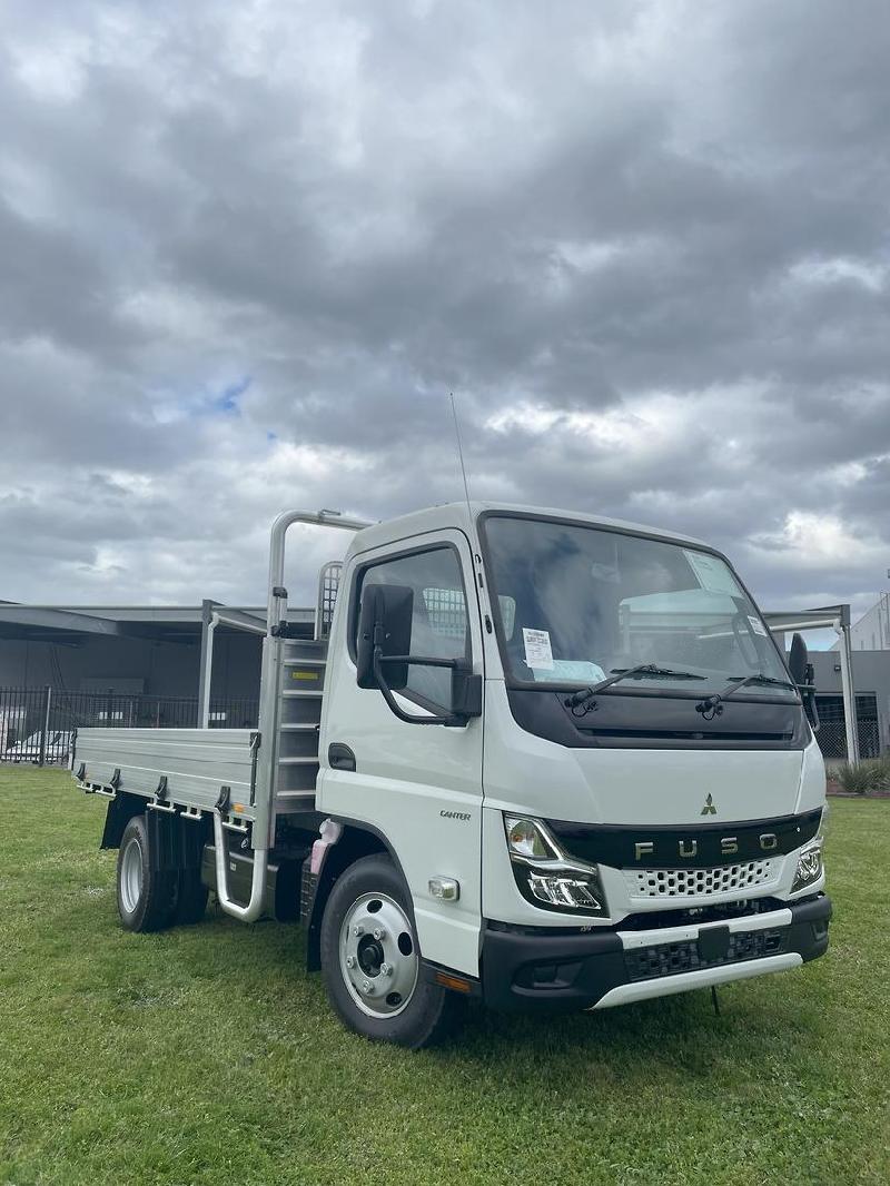 2024 Fuso Canter 515 