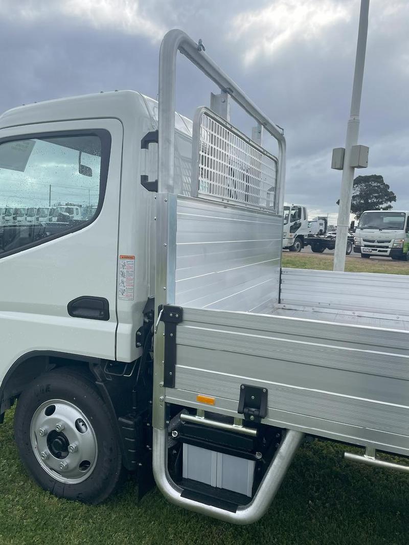 2024 Fuso Canter 515 