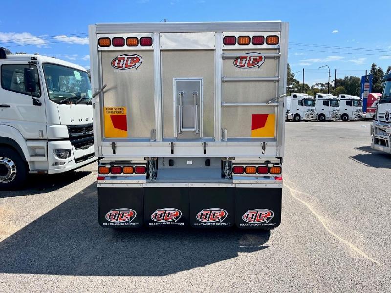 2023 Freightliner Cascadia 116 Tipper 