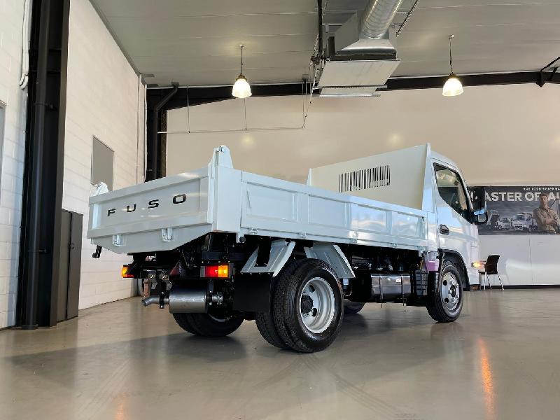 2024 Fuso CANTER 615 