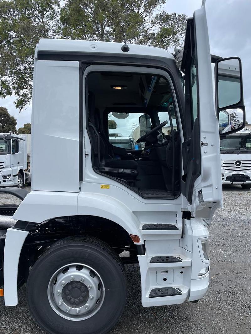 2024 Mercedes-Benz Arocs 3246 