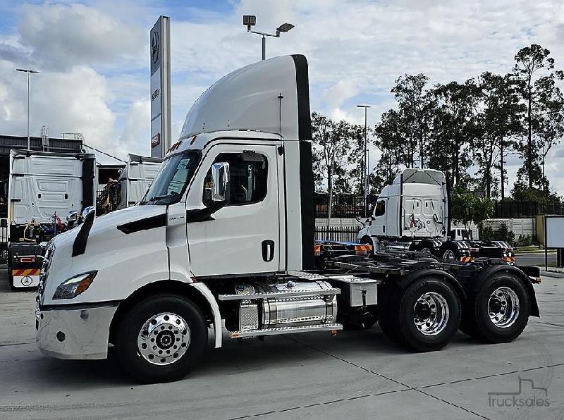 2023 Freightliner Cascadia 116 