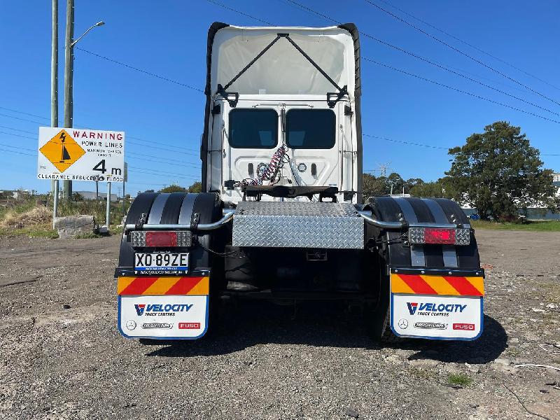 2023 Freightliner Cascadia 126 